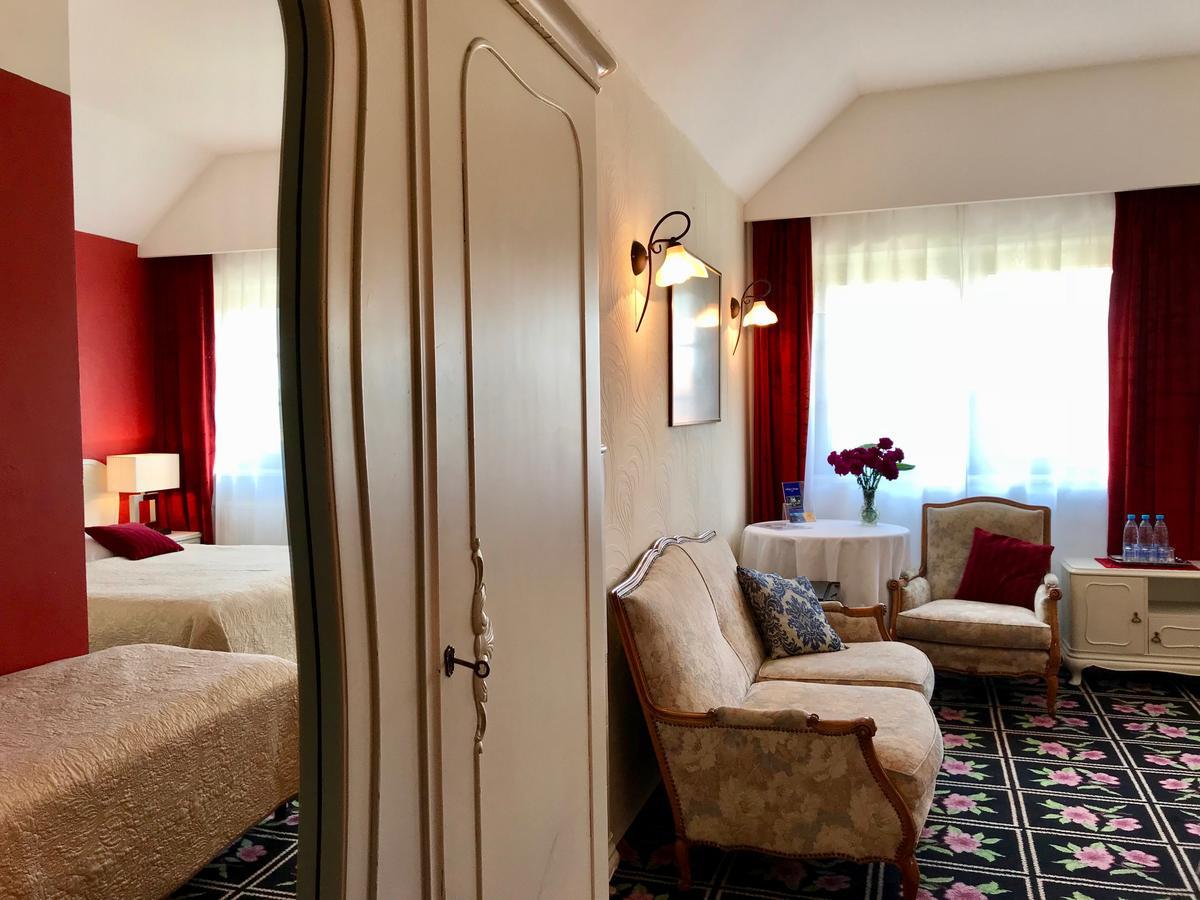 Hotel Wenus Казимеж-Дольны Экстерьер фото